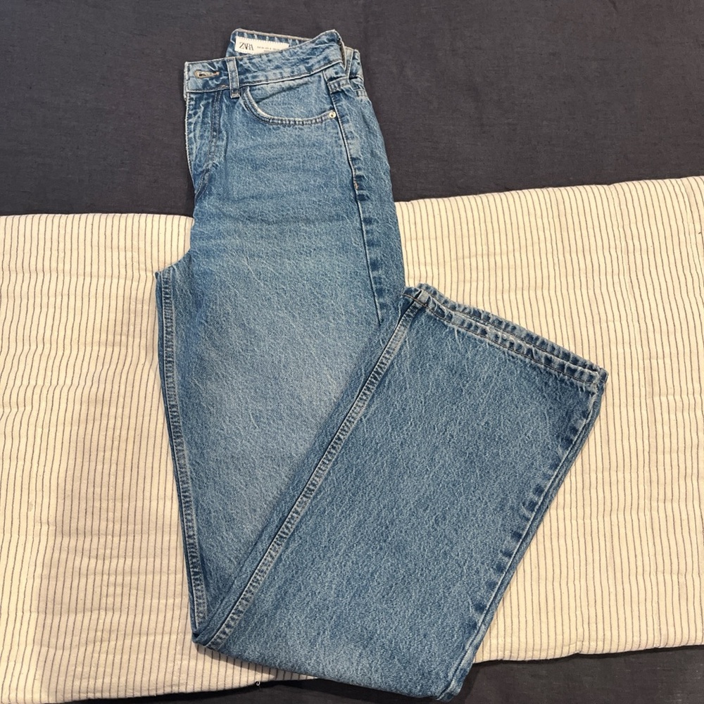 Zara straight leg high waisted jeans